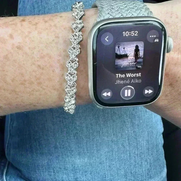 Gorgeous heart rhinestone bracelet with clasp - Picture 6 of 9